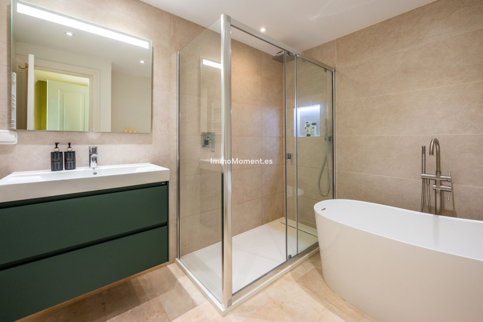 Resale - Townhouse - Marbella - Nueva Andalucía