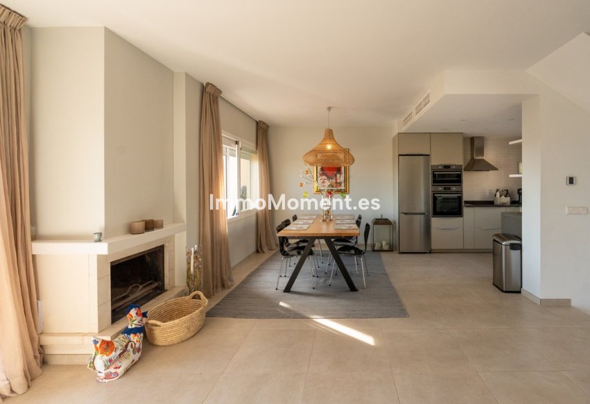Resale - Townhouse - Marbella - Nueva Andalucía