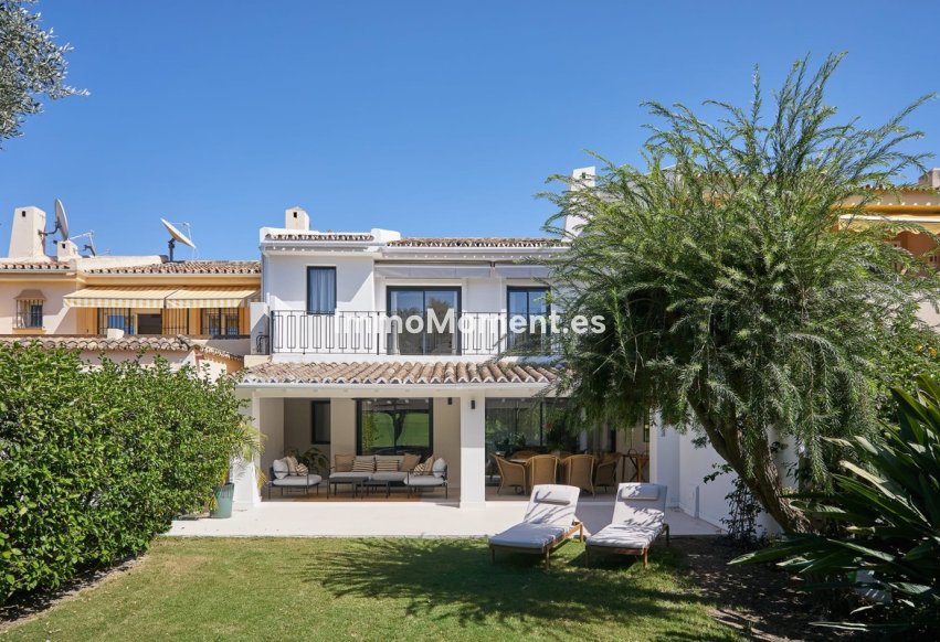 Resale - Townhouse - Marbella - Nueva Andalucía