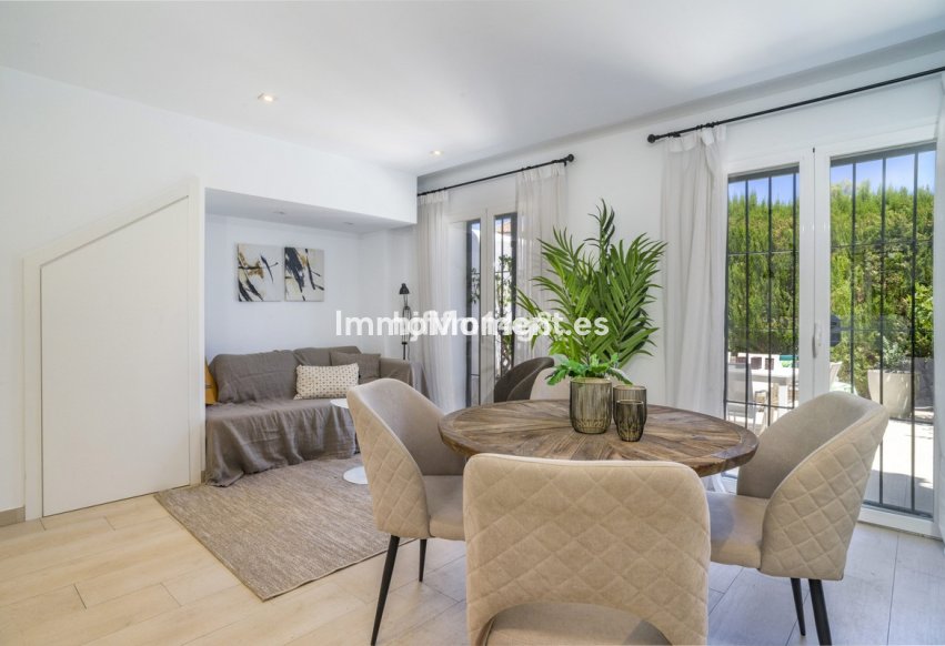 Resale - Townhouse - Marbella - Nueva Andalucía