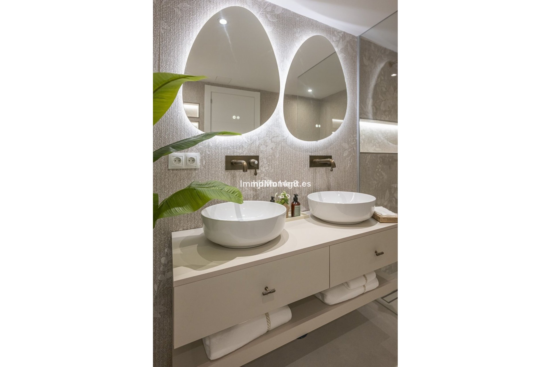 Resale - Townhouse - Marbella - Nueva Andalucía