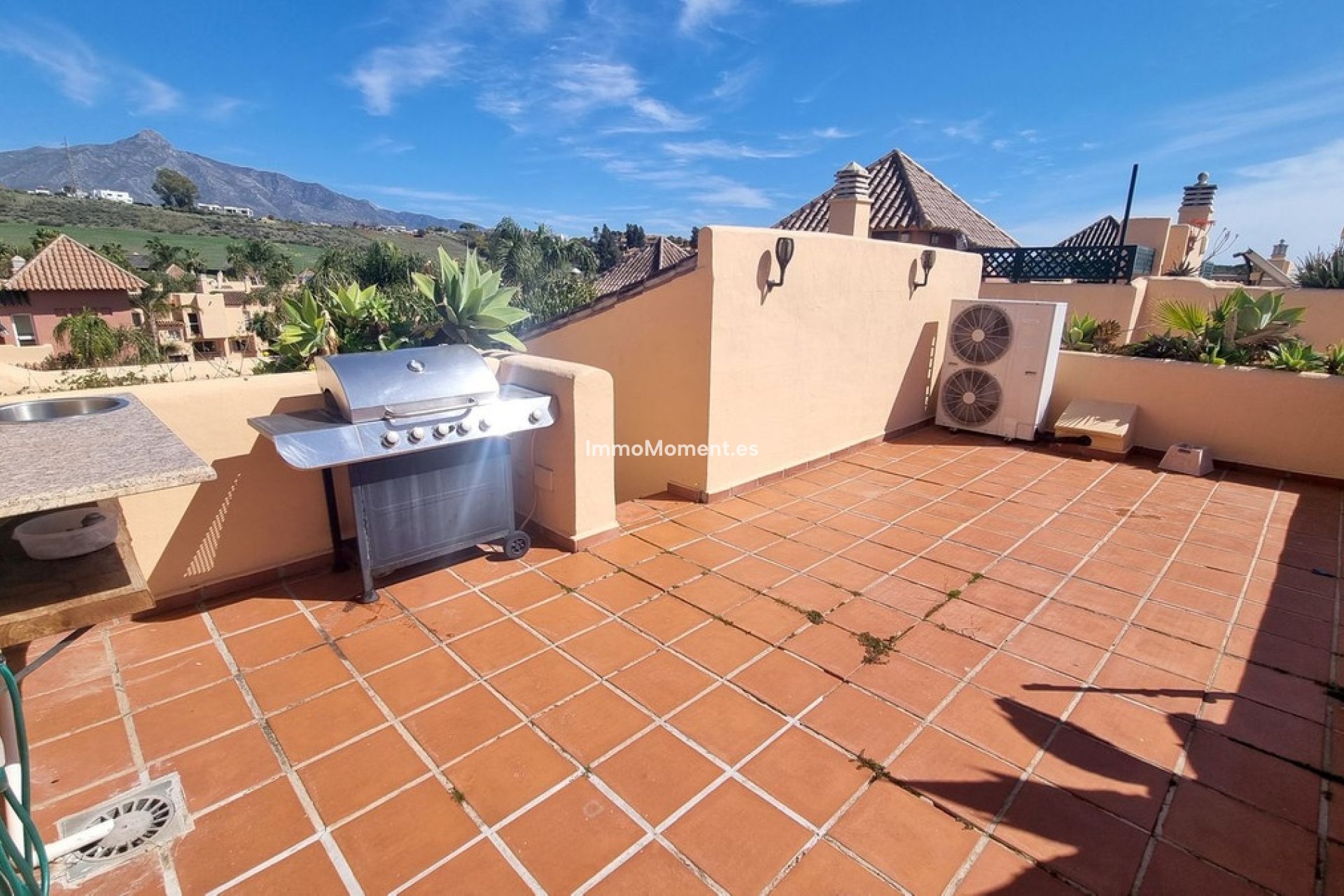 Resale - Townhouse - Marbella - Nueva Andalucía