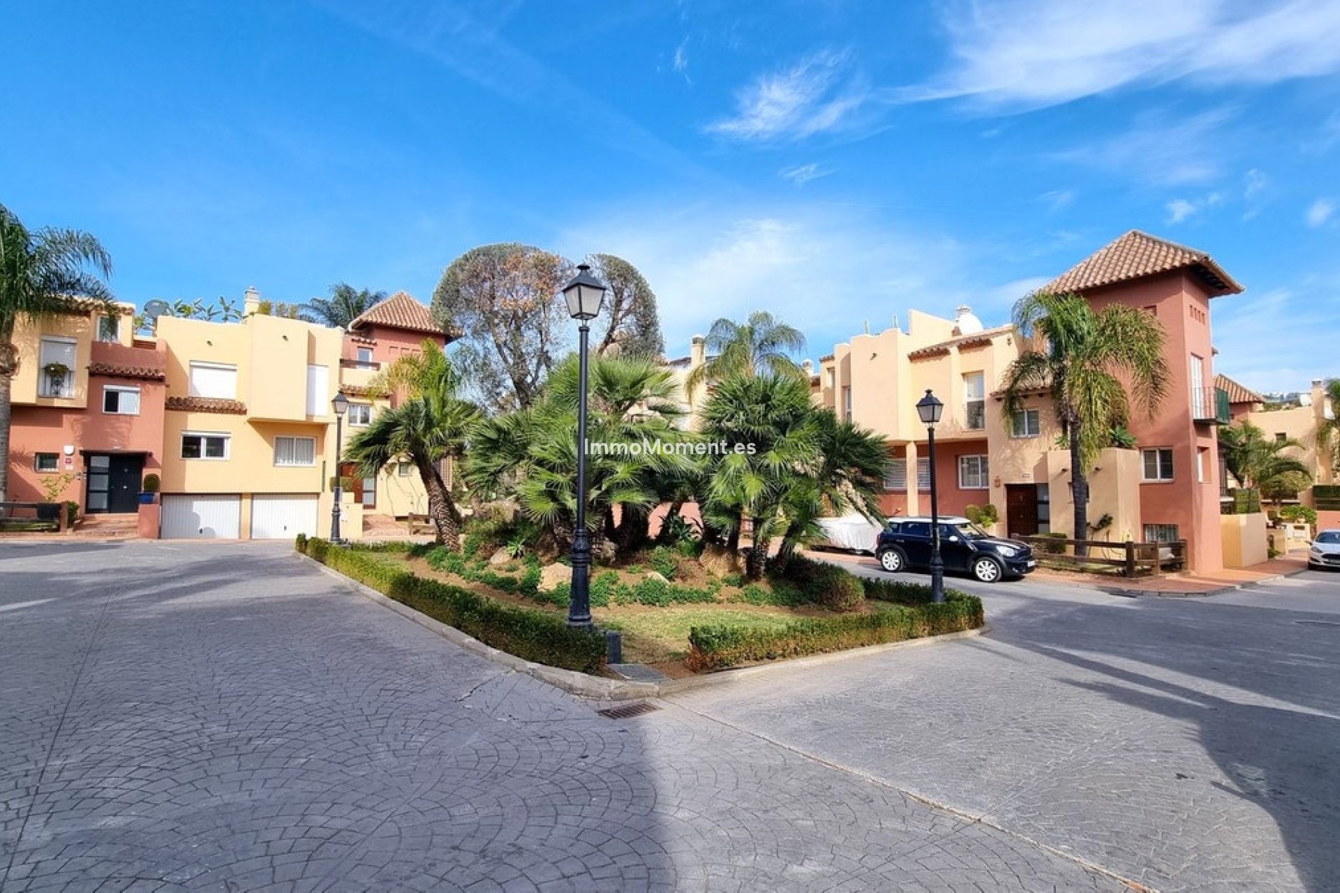 Resale - Townhouse - Marbella - Nueva Andalucía