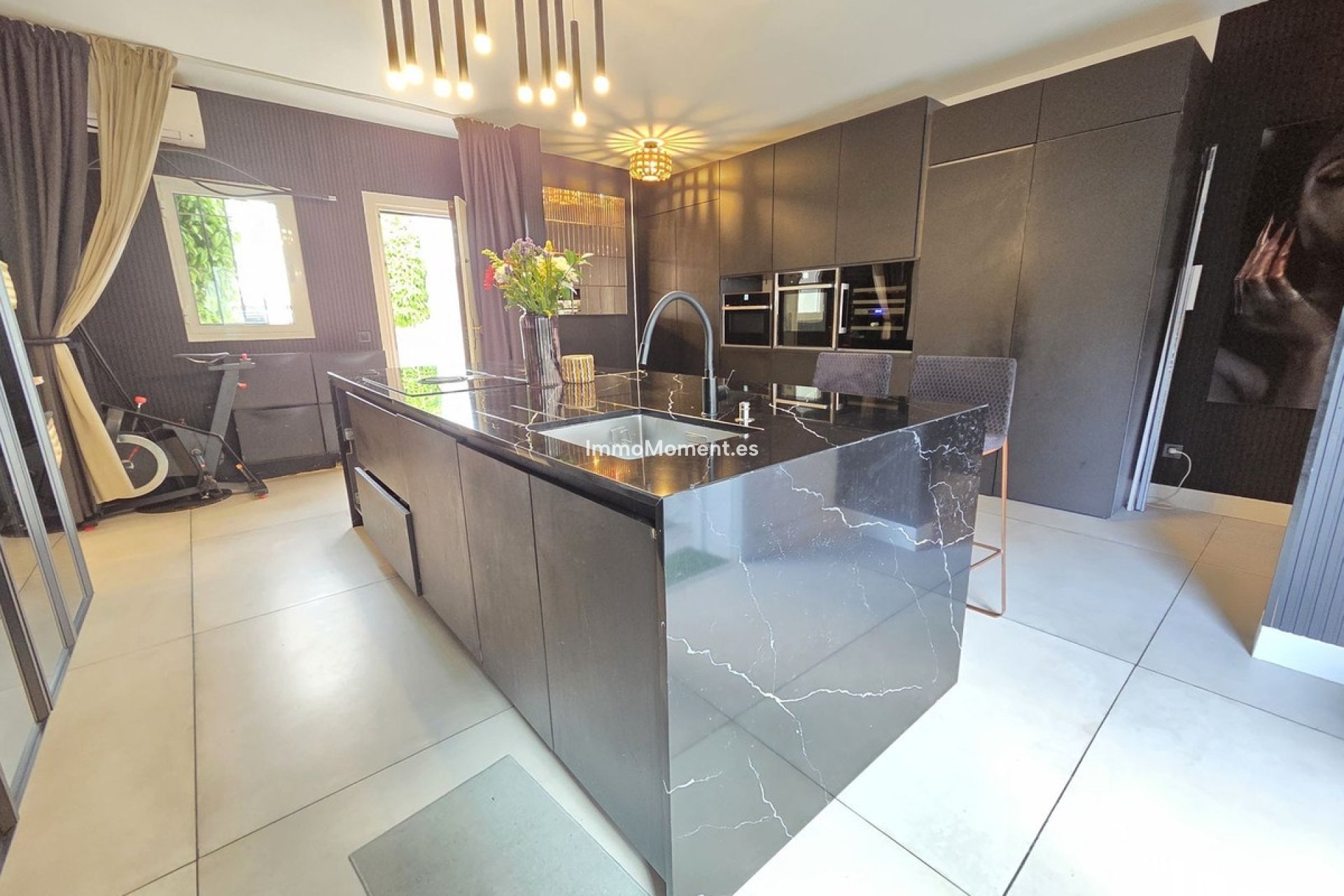 Resale - Townhouse - Marbella - Nueva Andalucía