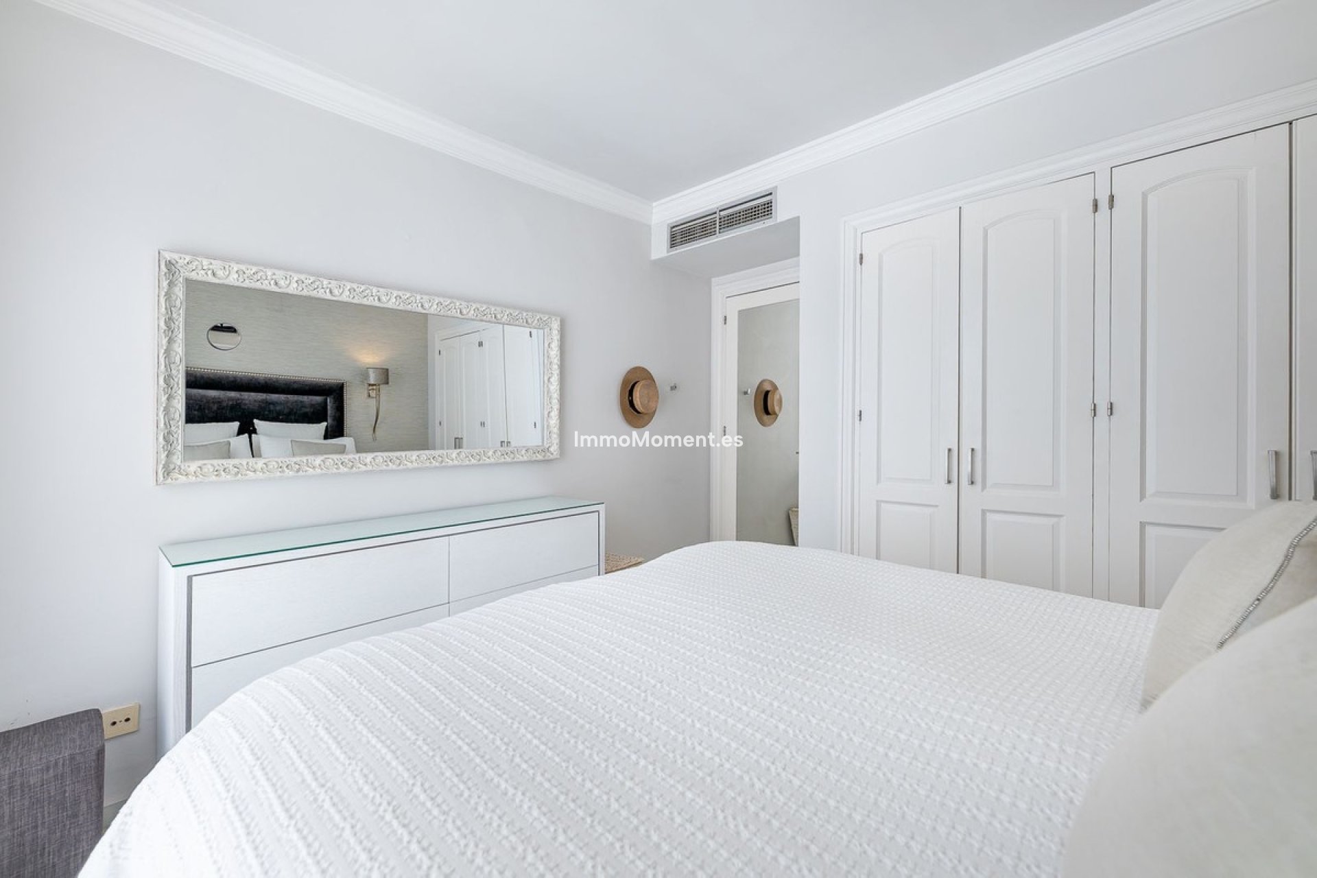 Resale - Townhouse - Marbella - Nueva Andalucía