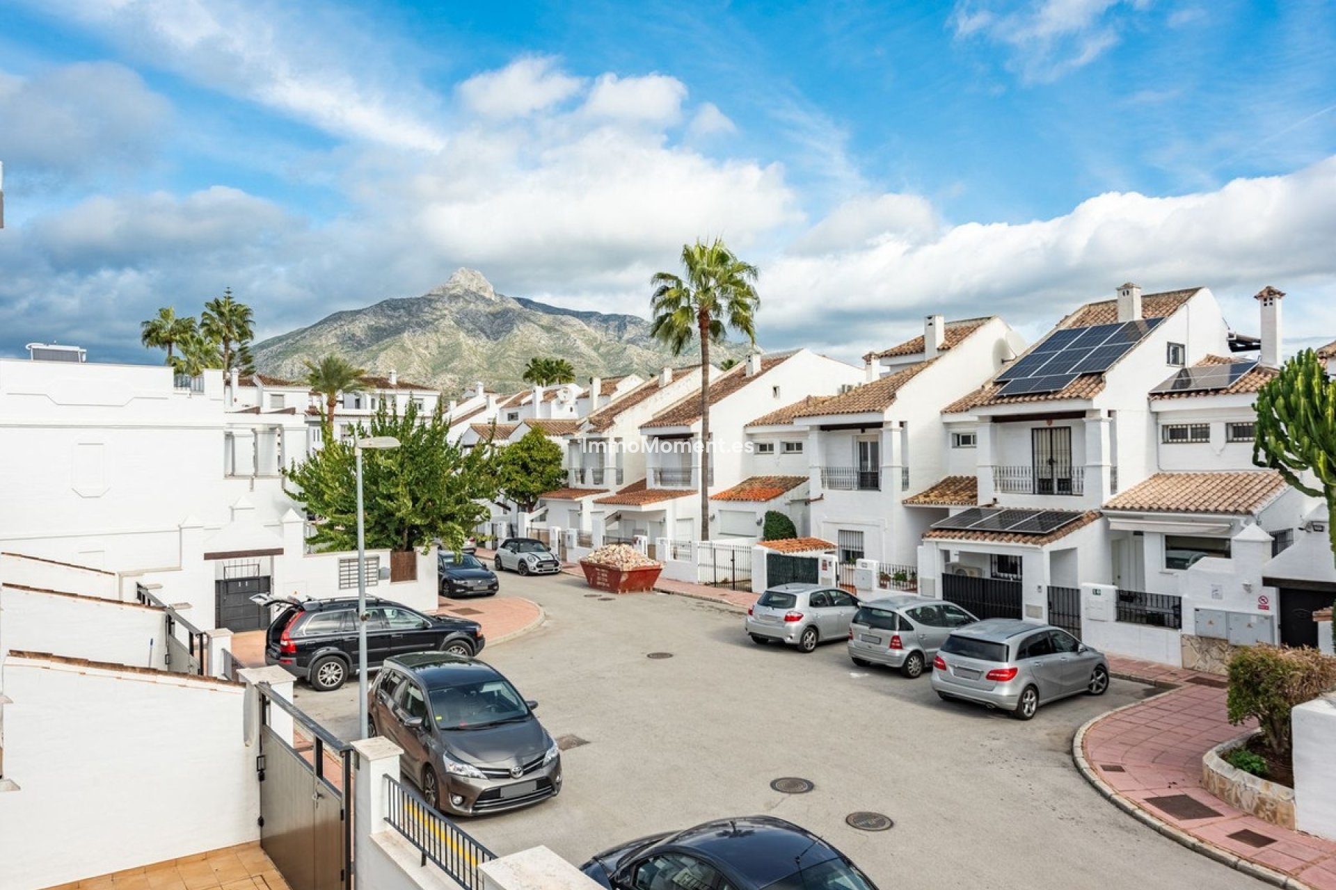 Resale - Townhouse - Marbella - Nueva Andalucía