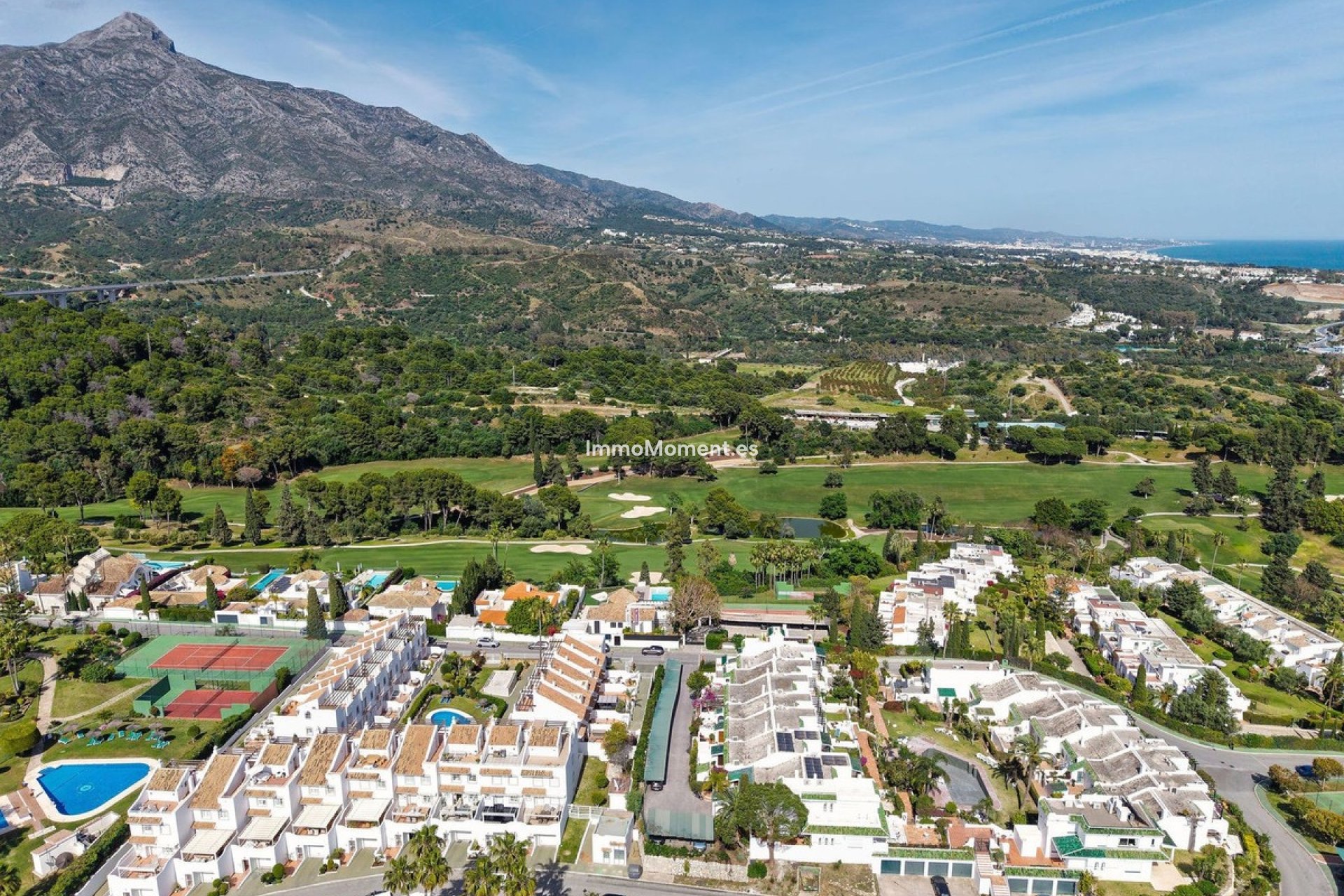 Resale - Townhouse - Marbella - Nueva Andalucía
