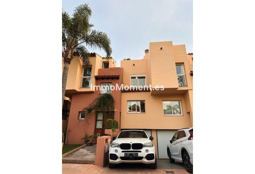 Resale - Townhouse - Marbella - Nueva Andalucía