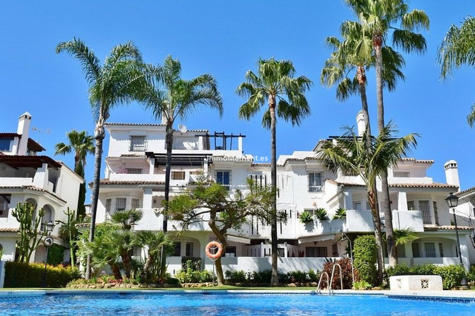 Resale - Townhouse - Marbella - Nueva Andalucía