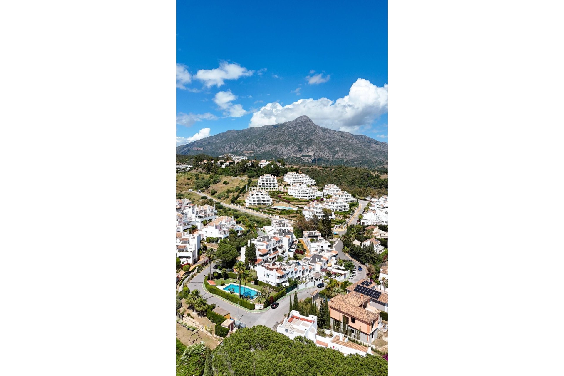 Resale - Townhouse - Marbella - Nueva Andalucía
