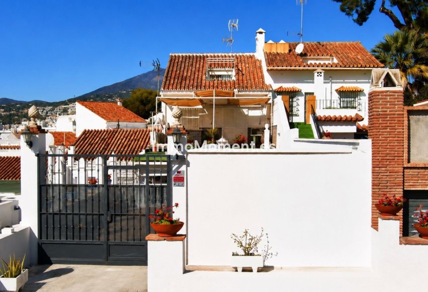 Resale - Townhouse - Marbella - Nueva Andalucía