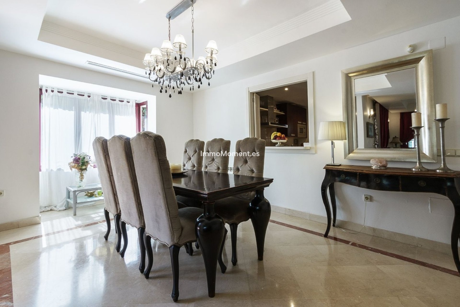 Resale - Townhouse - Marbella - Nueva Andalucía