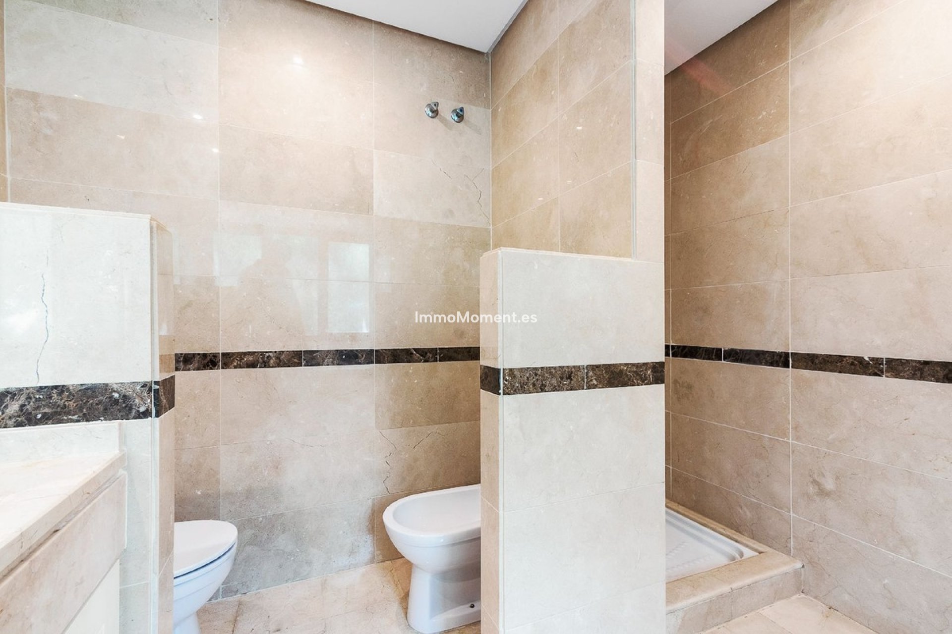 Resale - Townhouse - Marbella - Nueva Andalucía