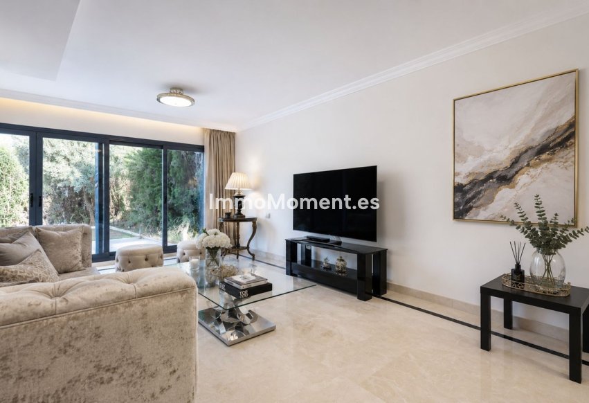 Resale - Townhouse - Marbella - Nueva Andalucía