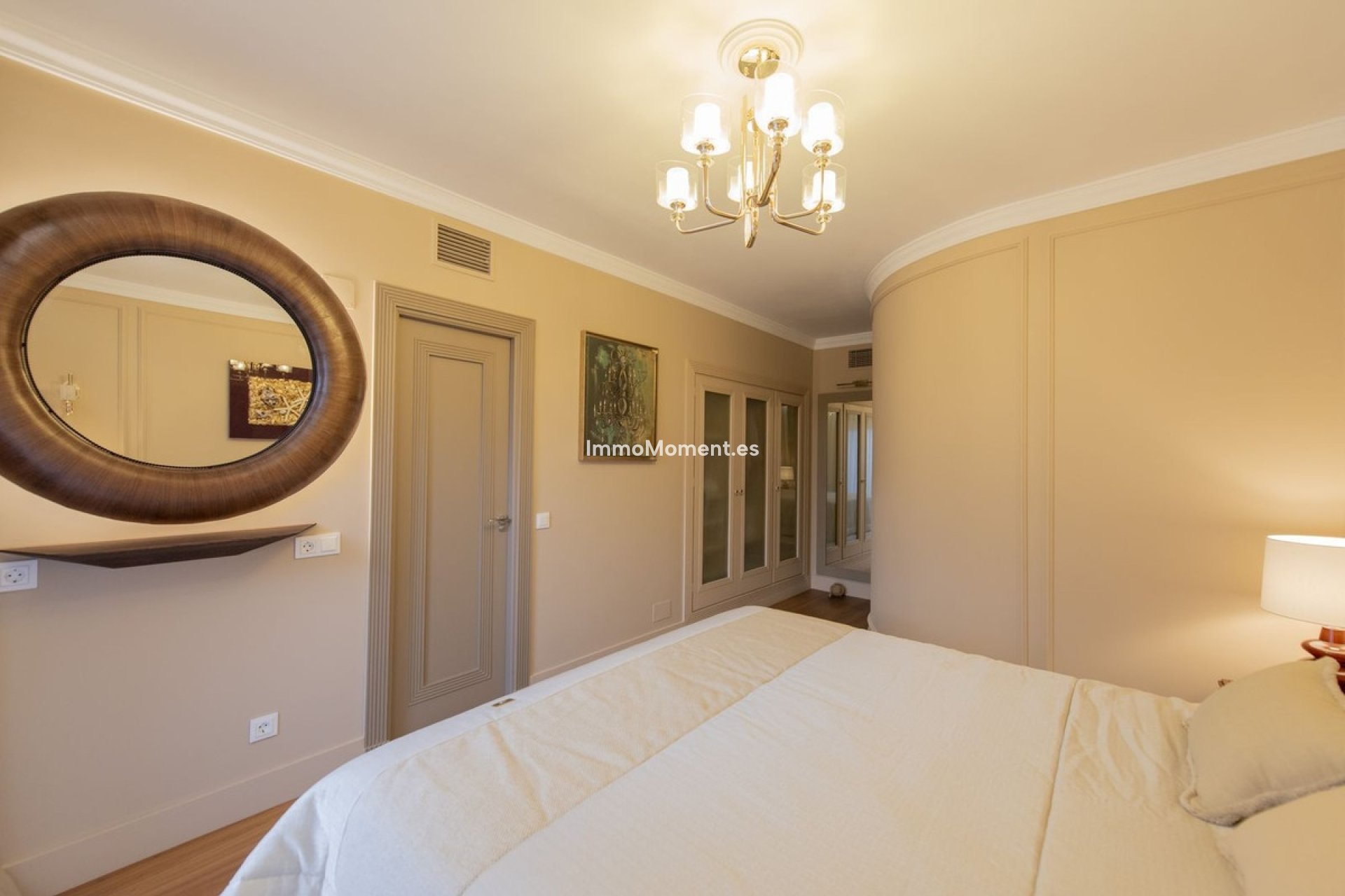 Resale - Townhouse - Marbella - Nueva Andalucía