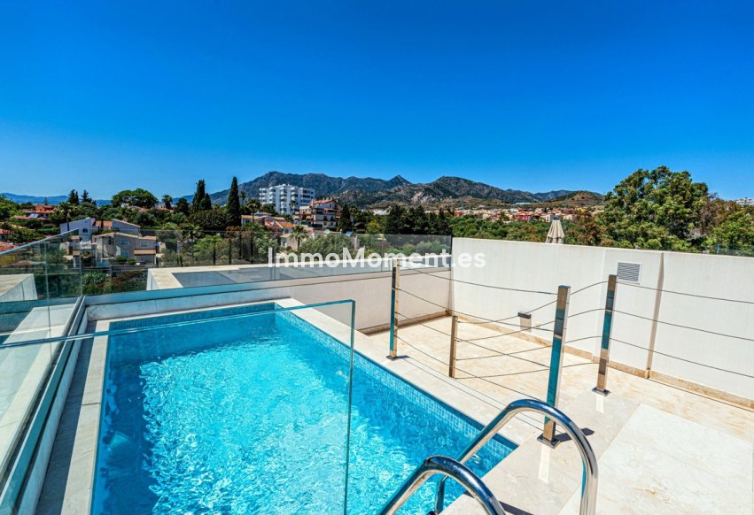Resale - Townhouse - Marbella - Río Real