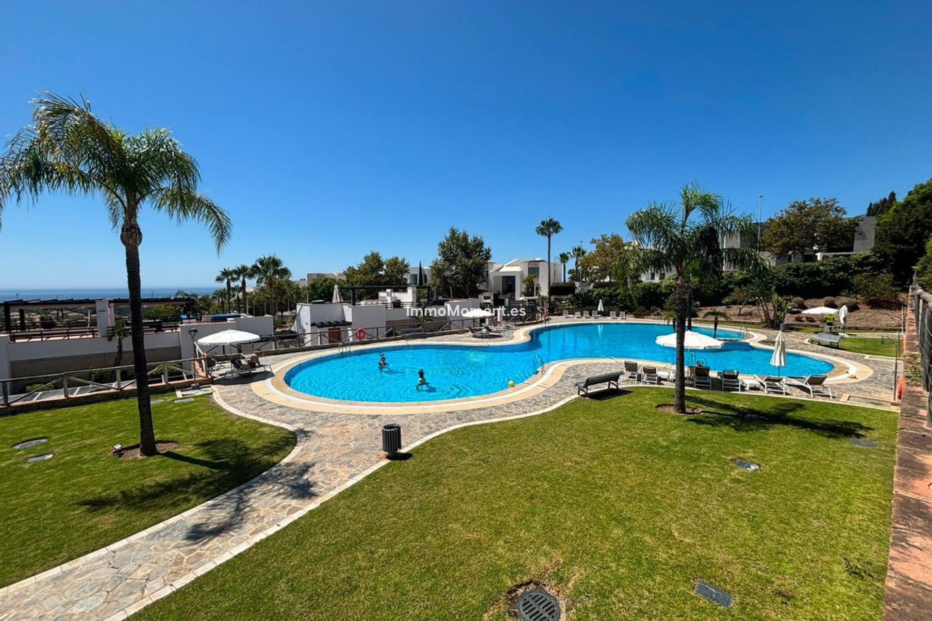 Resale - Townhouse - Marbella - Santa Clara