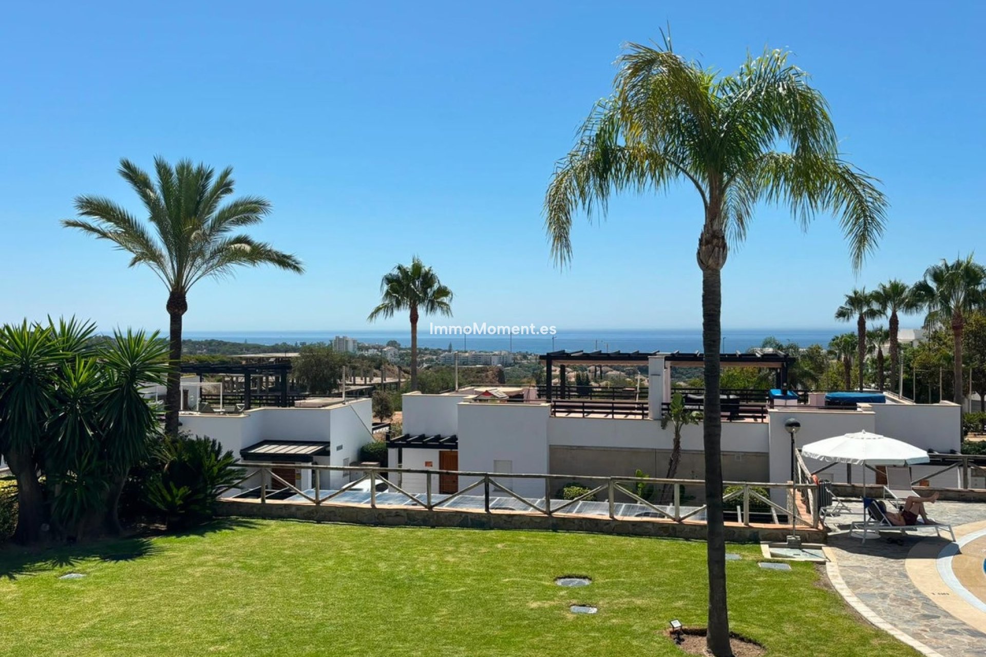 Resale - Townhouse - Marbella - Santa Clara