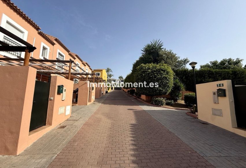 Resale - Townhouse - Mijas Costa - Calahonda