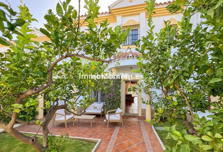 Resale - Townhouse - Mijas Costa - Calahonda
