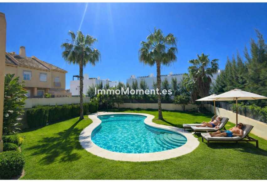 Resale - Townhouse - Mijas Costa - Calahonda