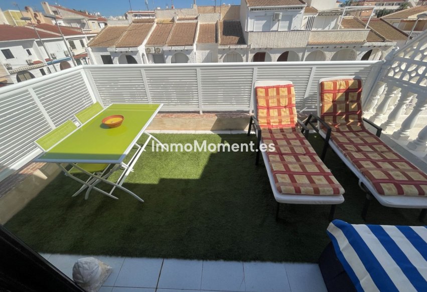 Resale - Townhouse - Mil Palmeras
