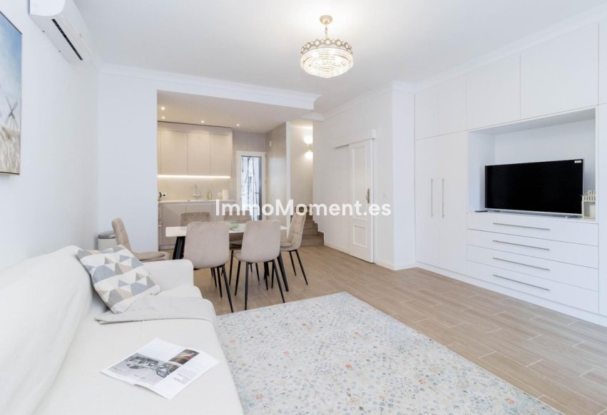 Resale - Townhouse - Orihuela Costa - Cabo roig - La Zenia
