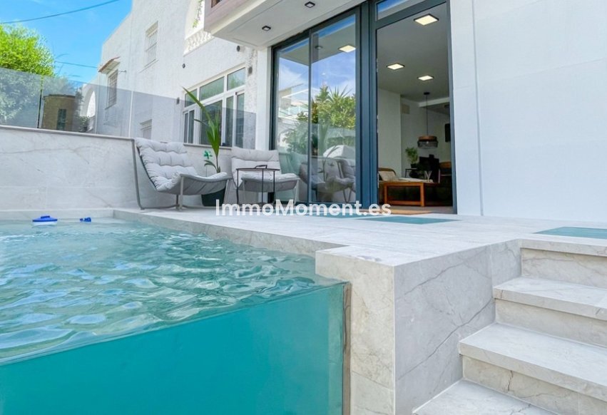 Resale - Townhouse - Torrevieja - Torrevieja Centro