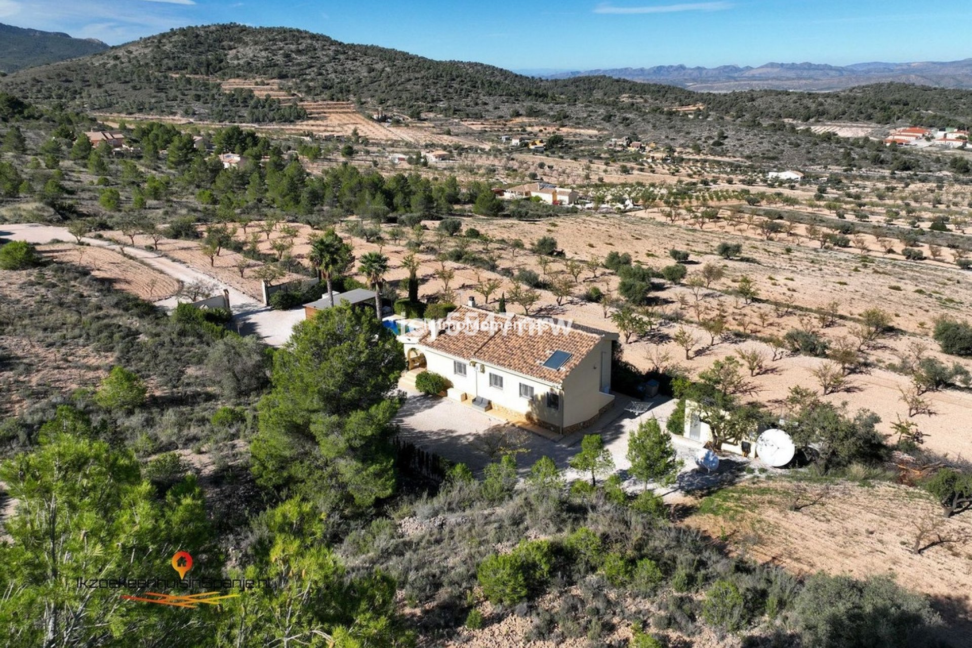 Resale - Villa - Abanilla - Abanilla Centro