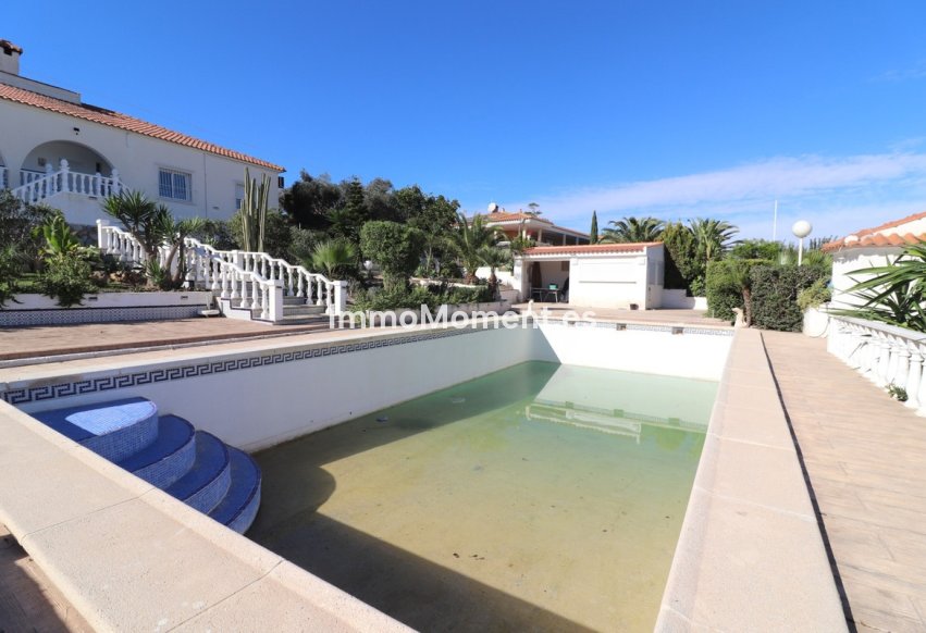 Resale - Villa - Algorfa - Algorfa Centro