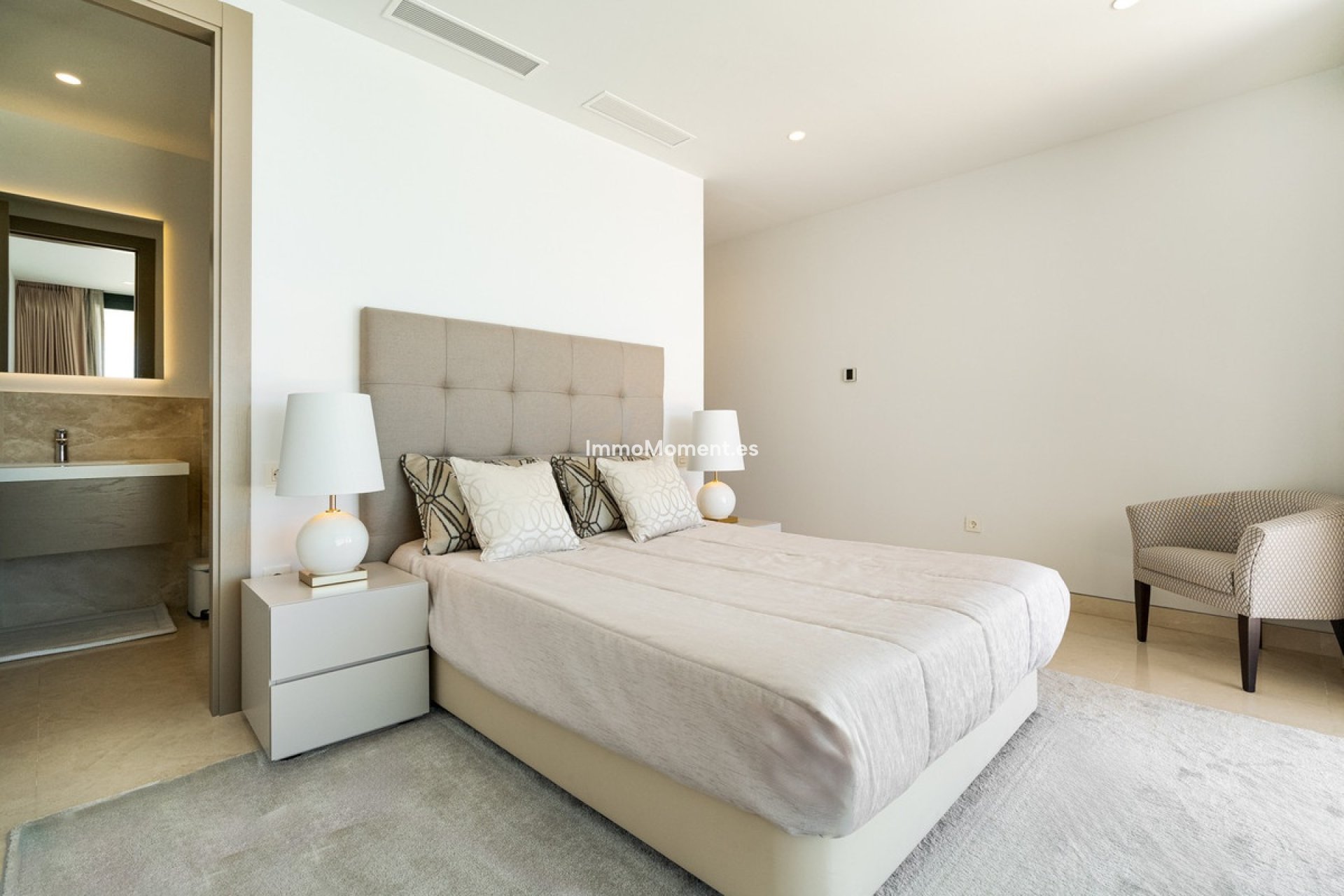 Resale - Villa - Benahavís - Benahavís Centro