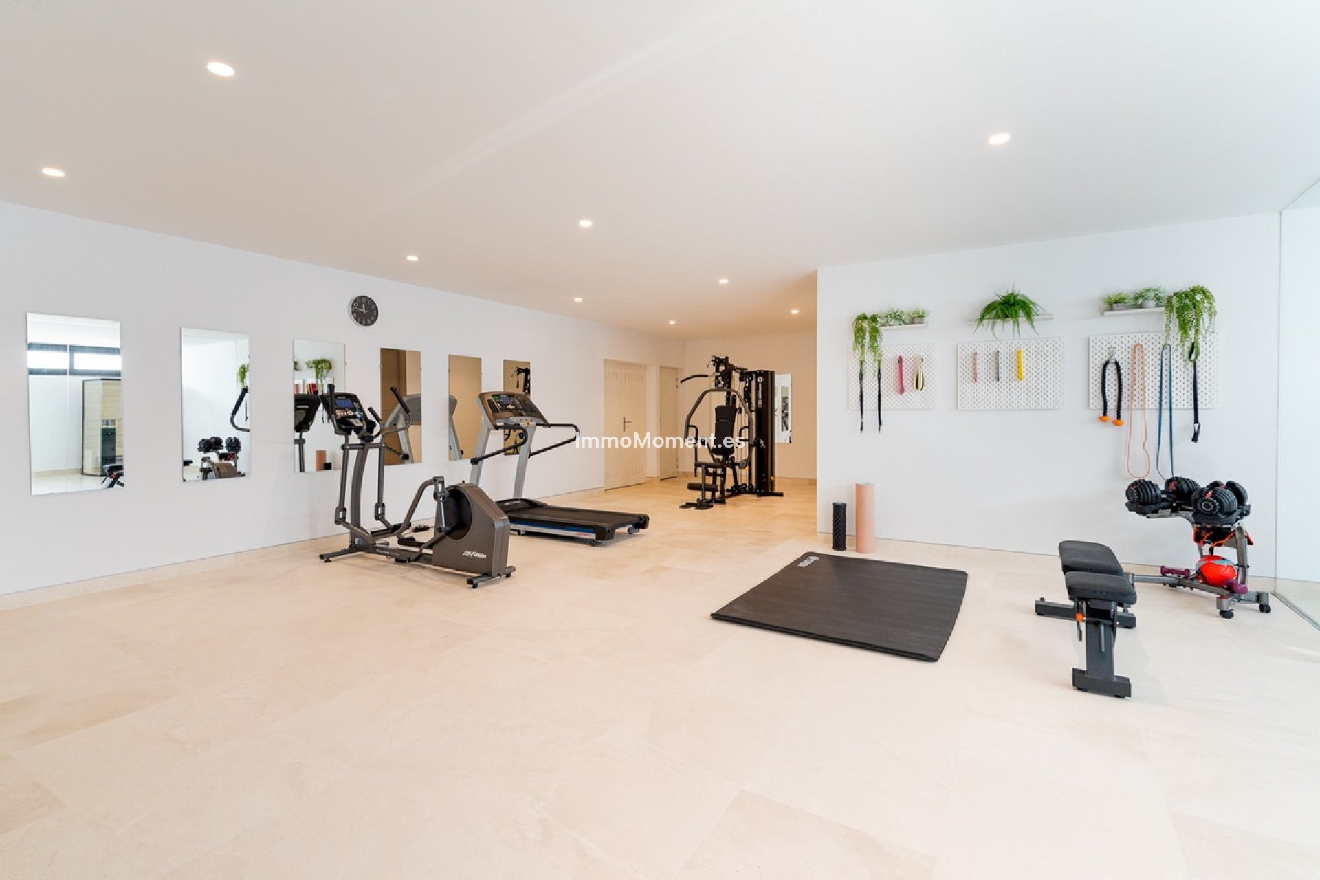 Resale - Villa - Benahavís - Benahavís Centro