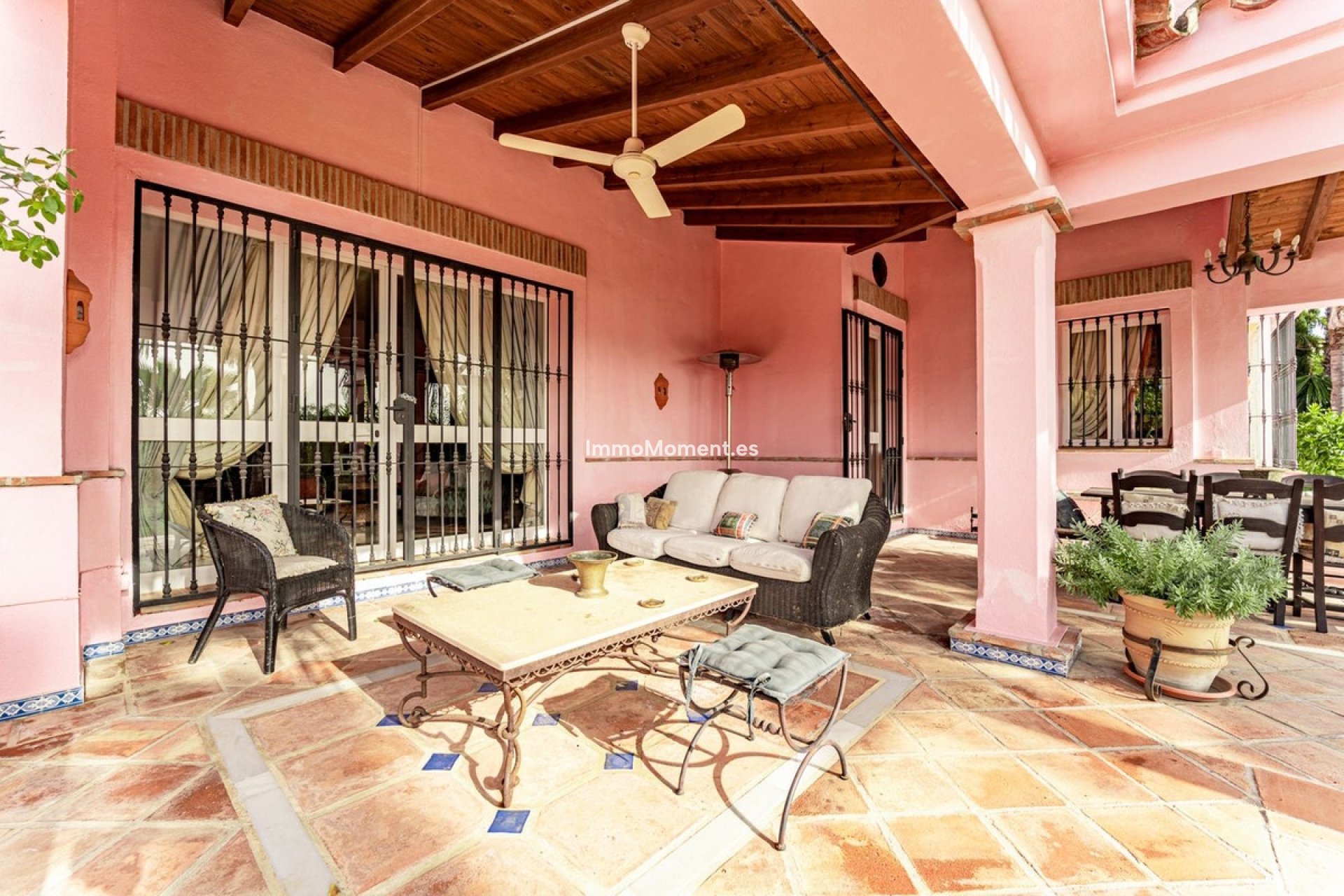 Resale - Villa - Benahavís - Benahavís Centro