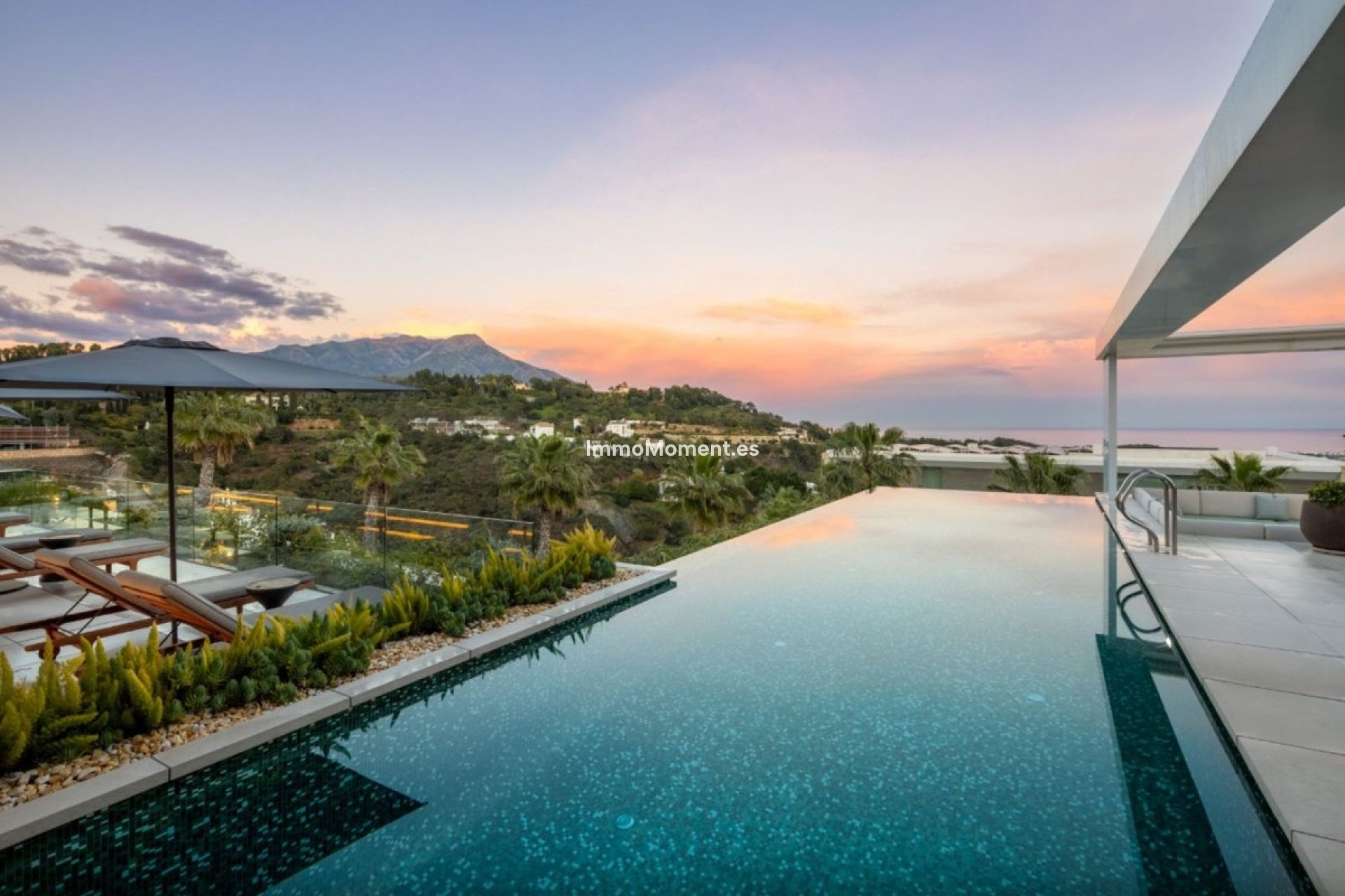 Resale - Villa - Benahavís - Benahavís Centro