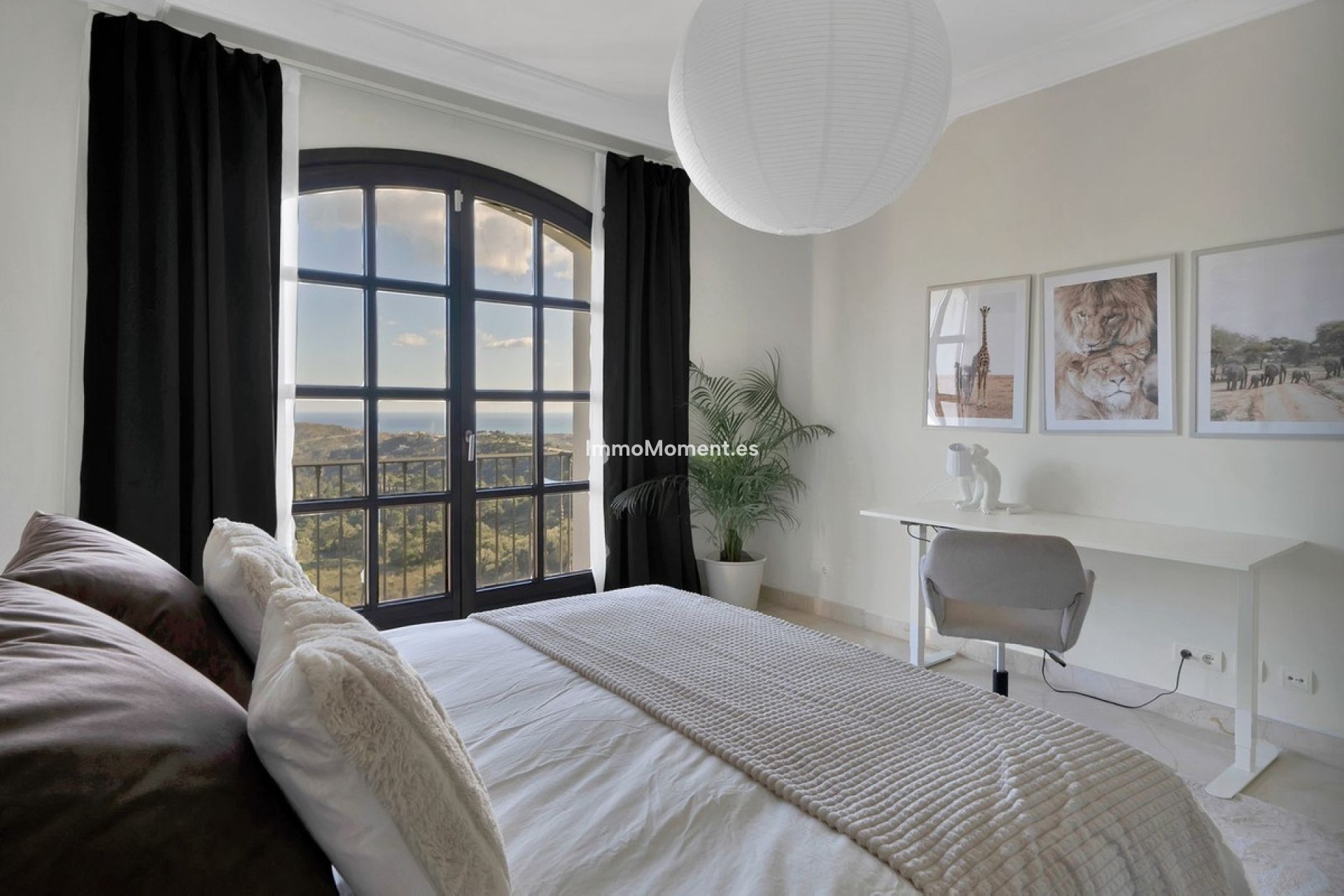 Resale - Villa - Benahavís - Benahavís Centro