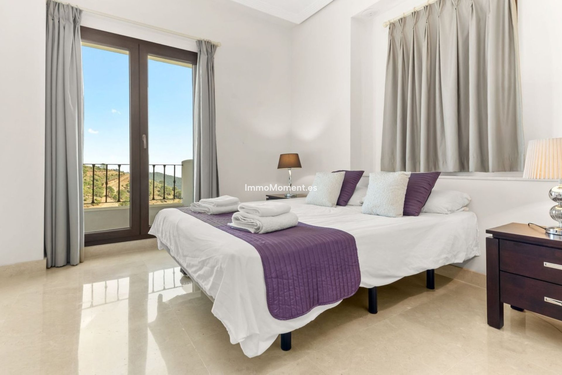 Resale - Villa - Benahavís - Benahavís Centro