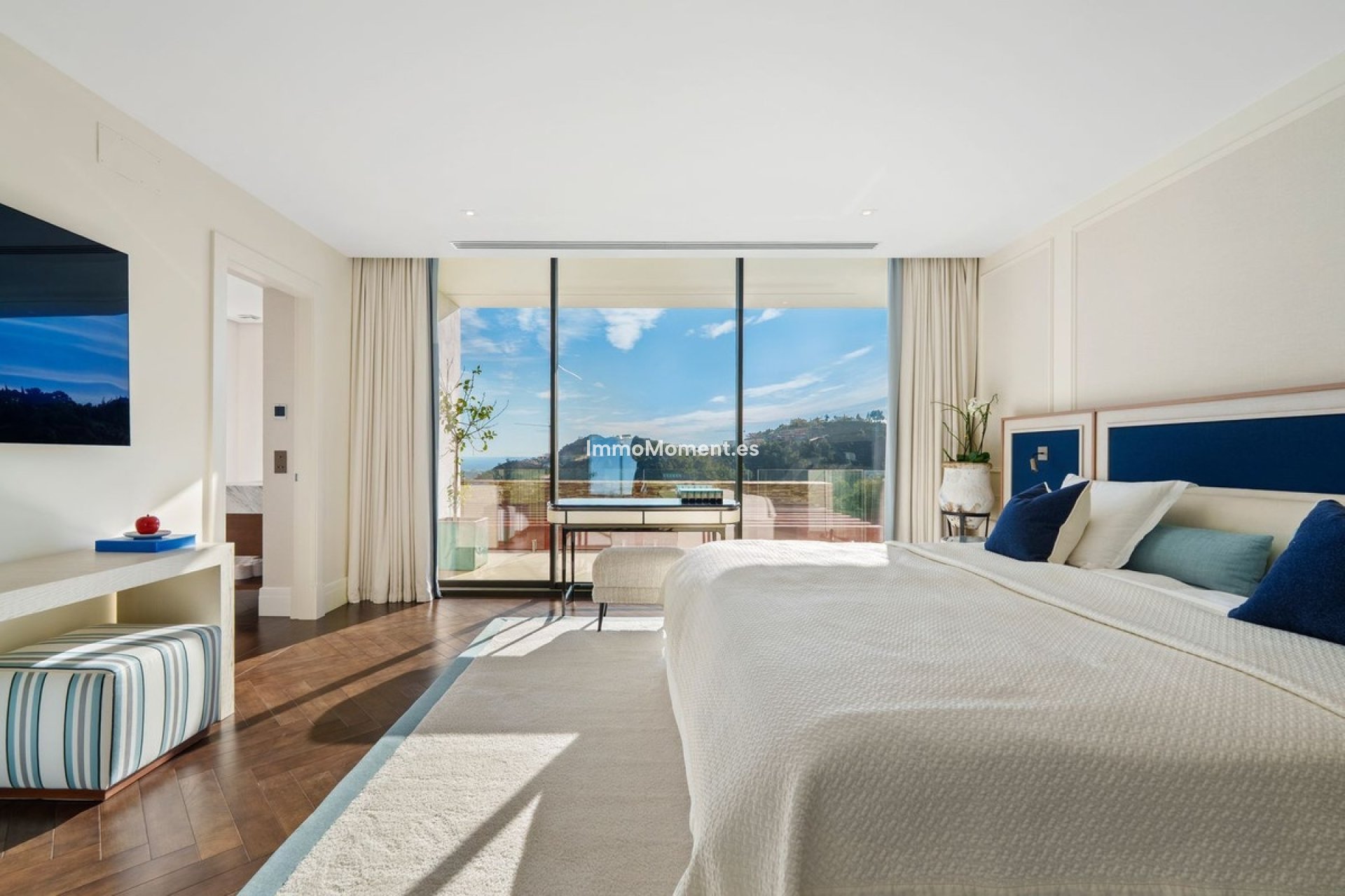 Resale - Villa - Benahavís - Benahavís Centro