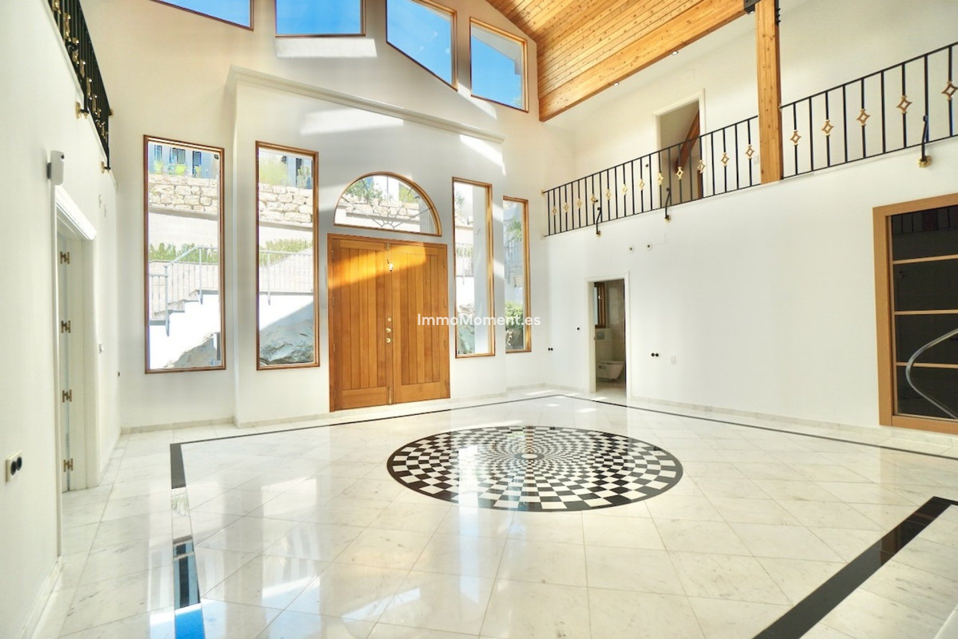 Resale - Villa - Benahavís - Benahavís Centro