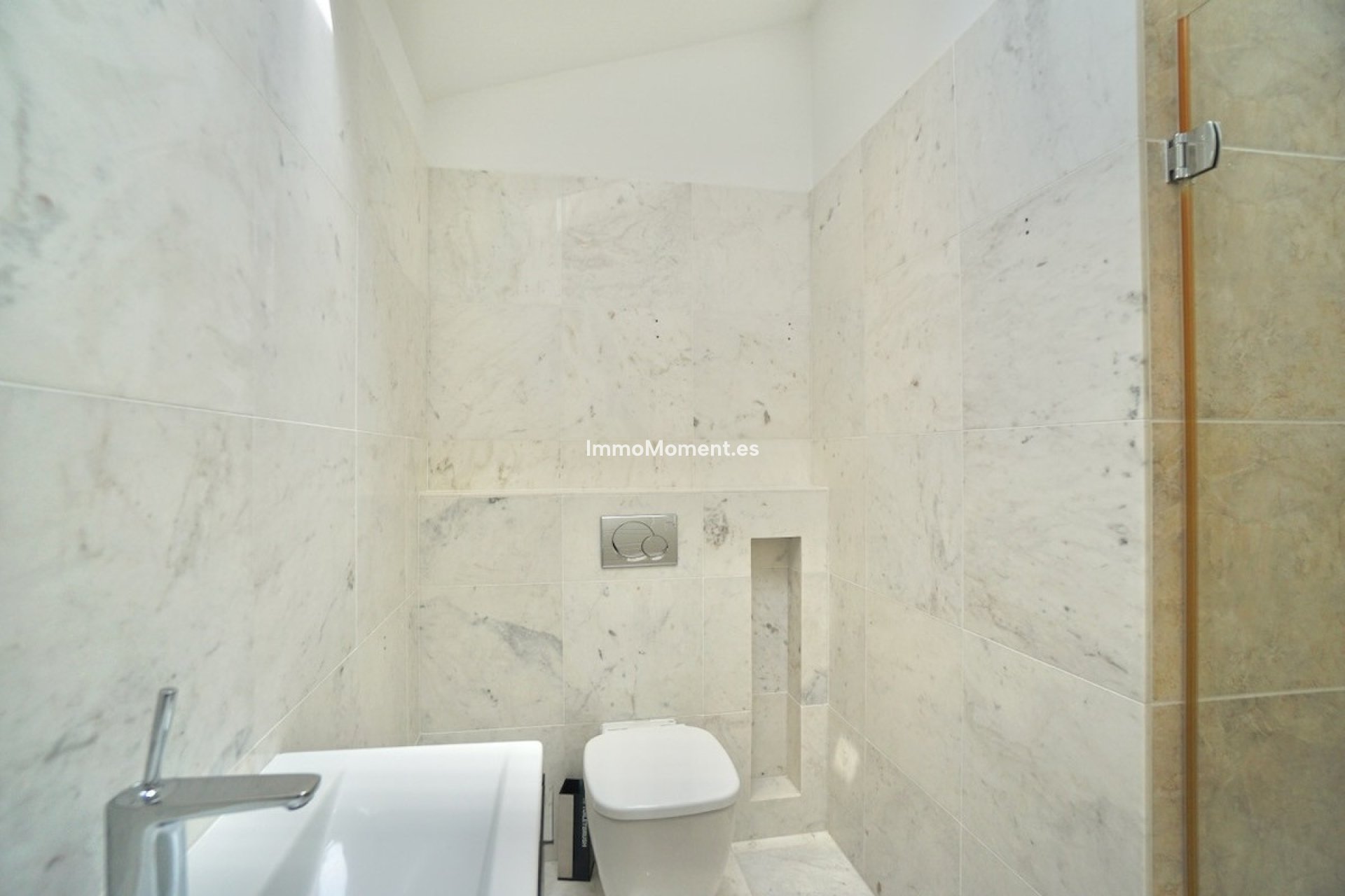 Resale - Villa - Benahavís - Benahavís Centro