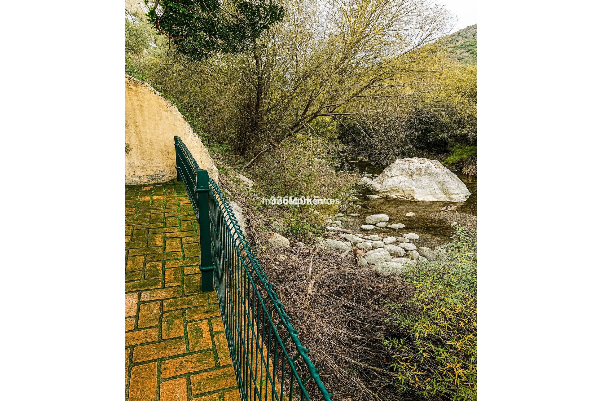 Resale - Villa - Benahavís - Benahavís Centro