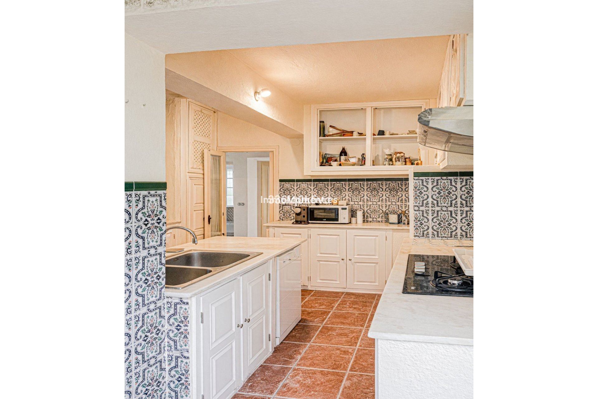 Resale - Villa - Benahavís - Benahavís Centro