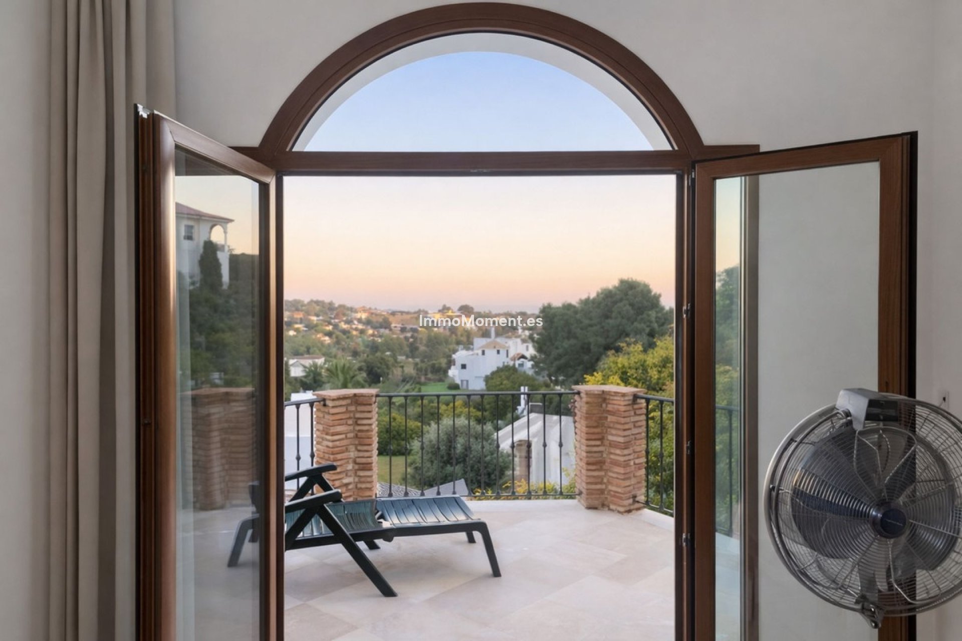 Resale - Villa - Benahavís - Benahavís Centro