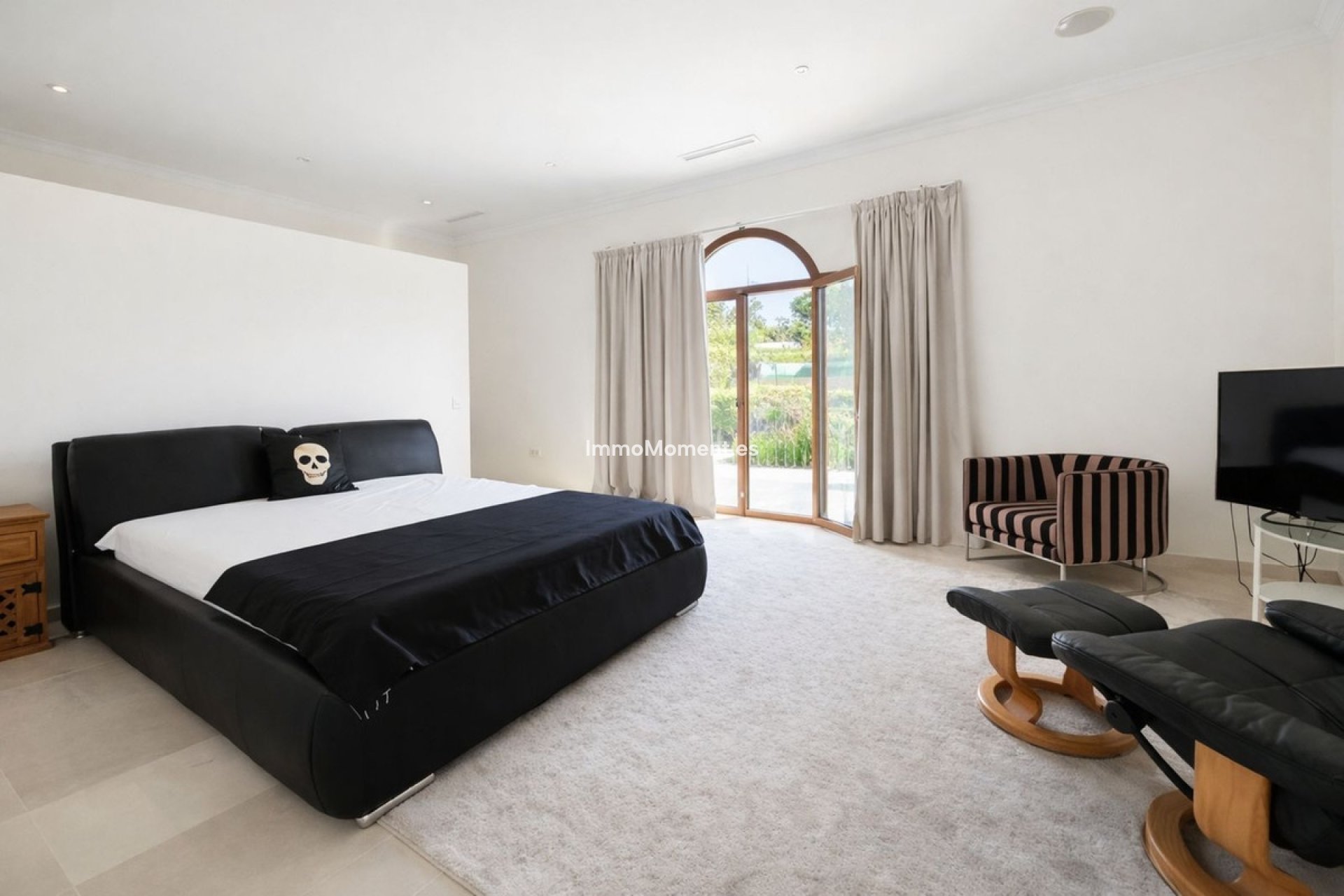 Resale - Villa - Benahavís - Benahavís Centro