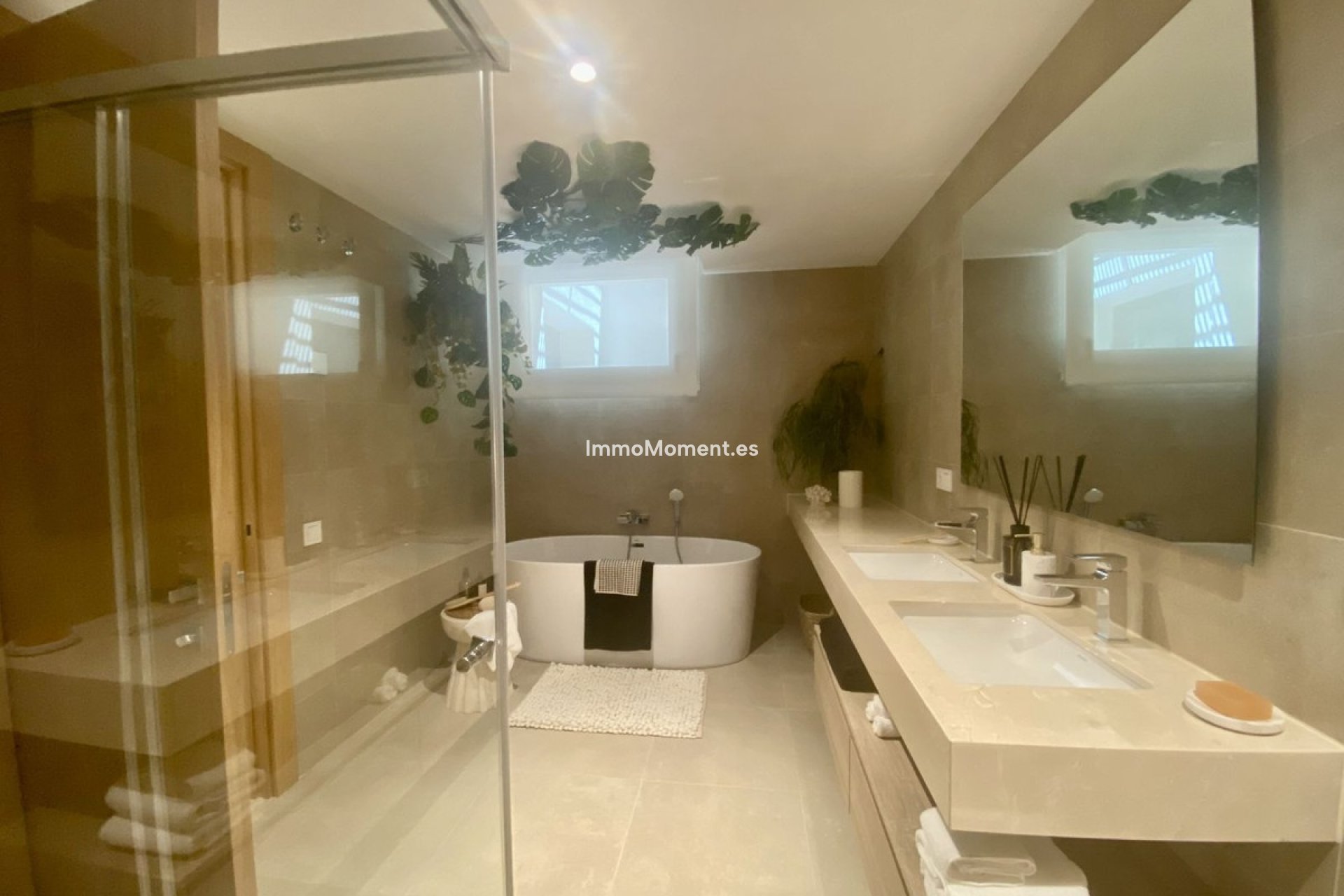 Resale - Villa - Benahavís - Benahavís Centro