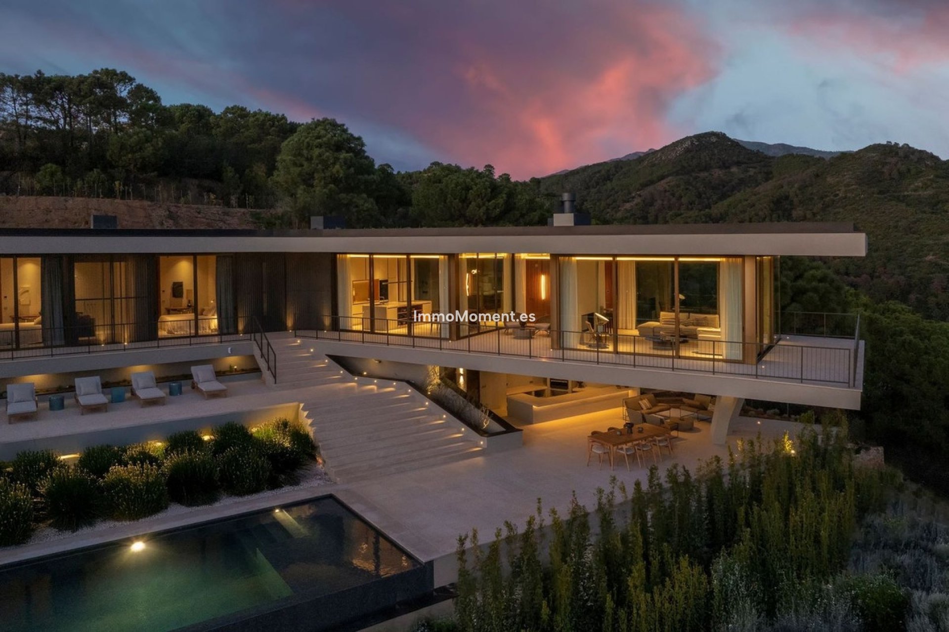 Resale - Villa - Benahavís - Benahavís Centro