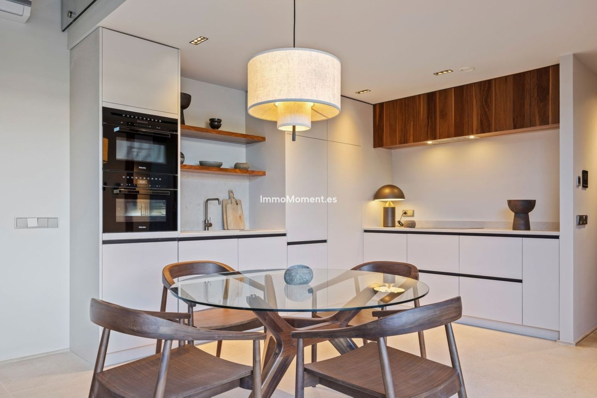 Resale - Villa - Benahavís - Benahavís Centro