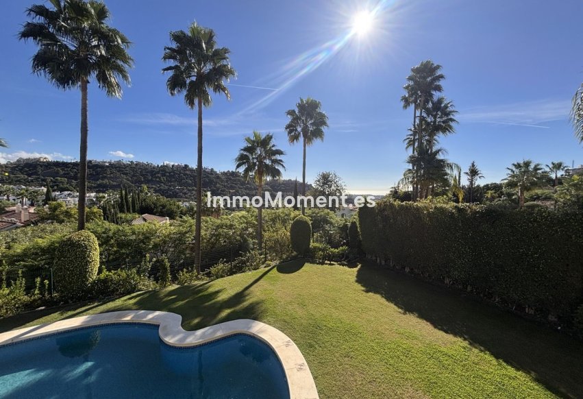 Resale - Villa - Benahavís - Benahavís Centro