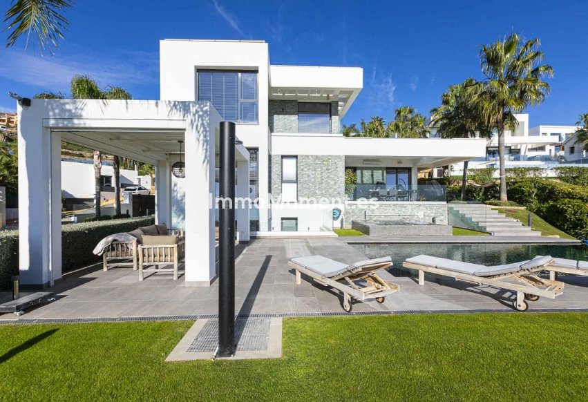 Resale - Villa - Benahavís - Benahavís Centro