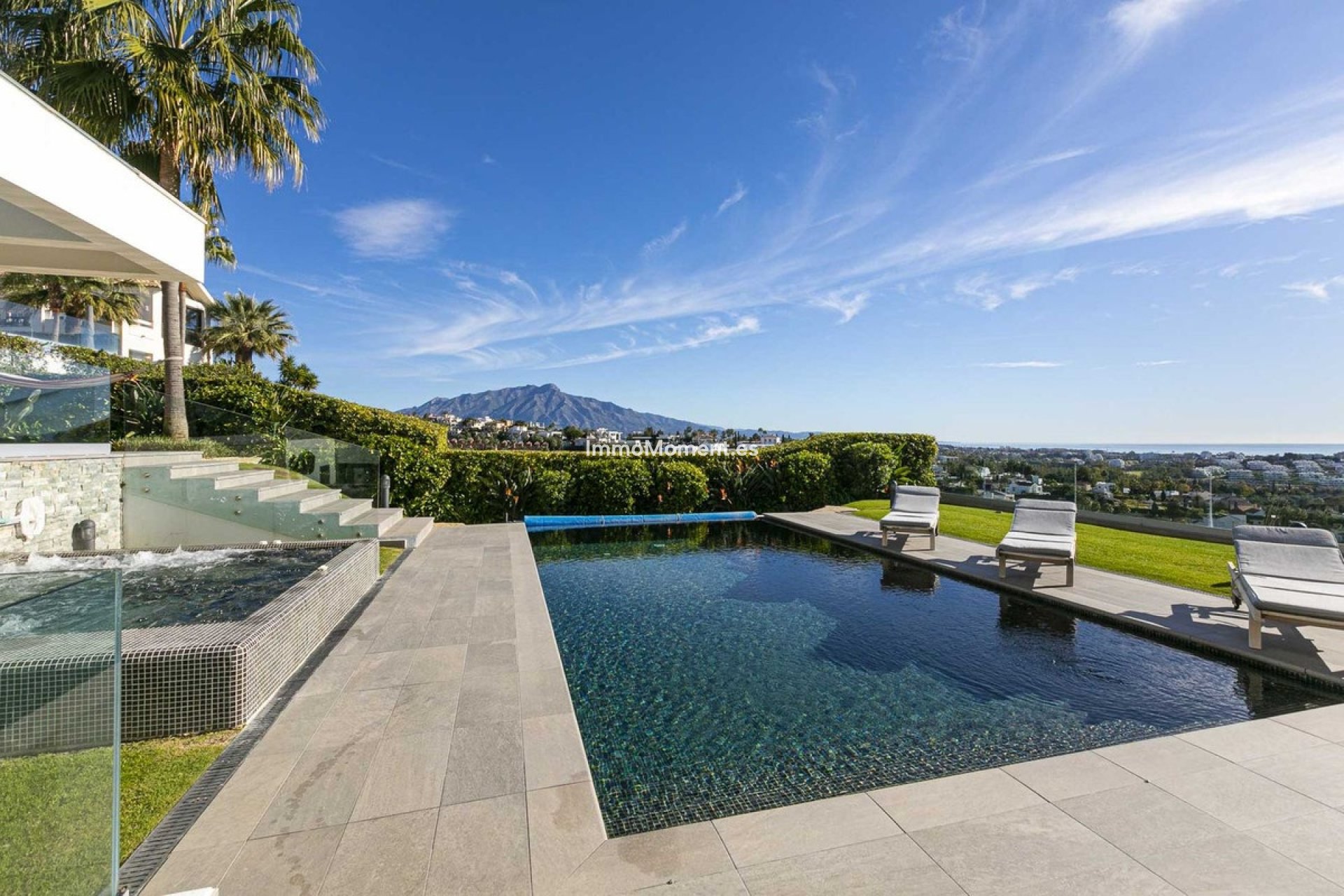 Resale - Villa - Benahavís - Benahavís Centro