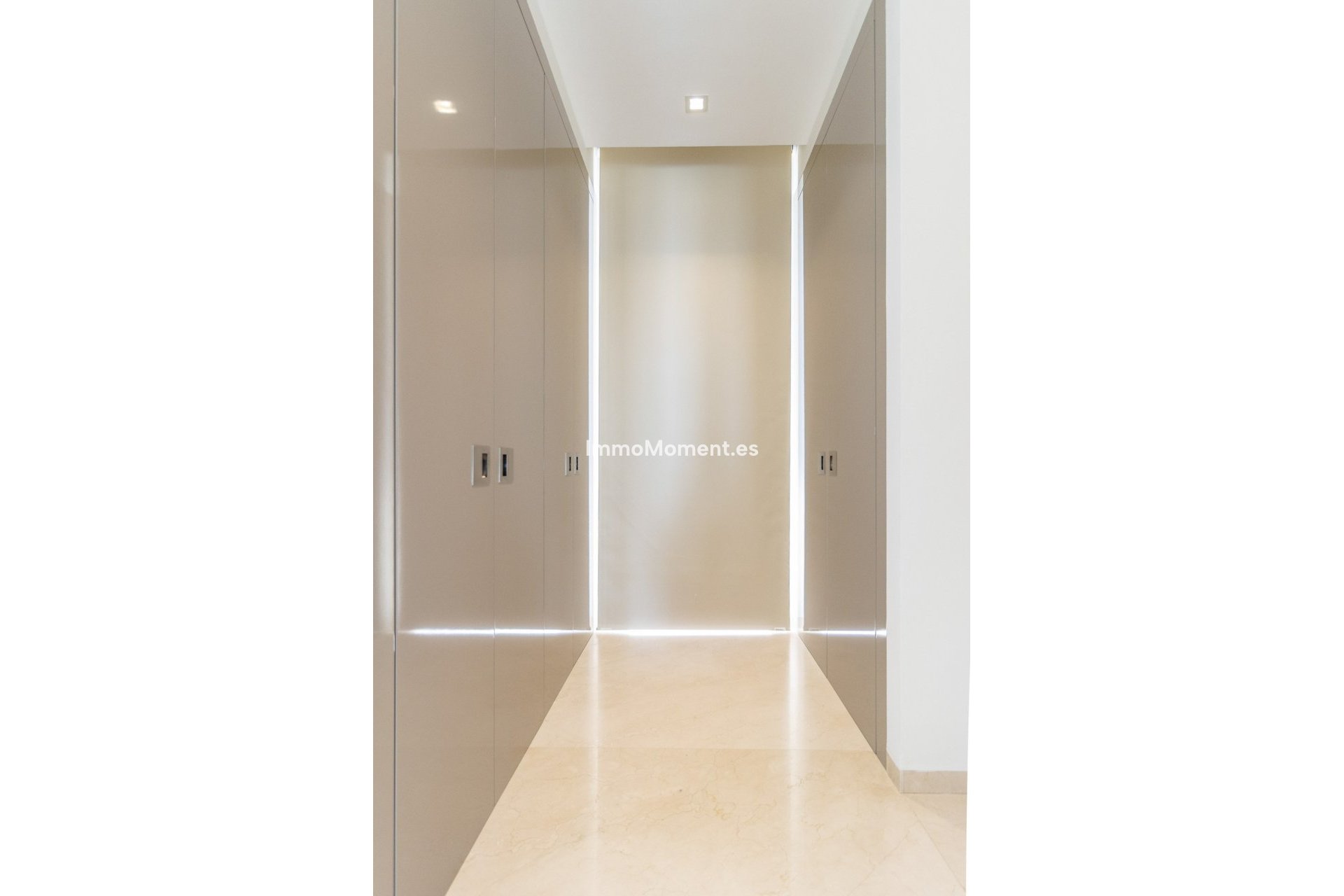 Resale - Villa - Benahavís - Benahavís Centro